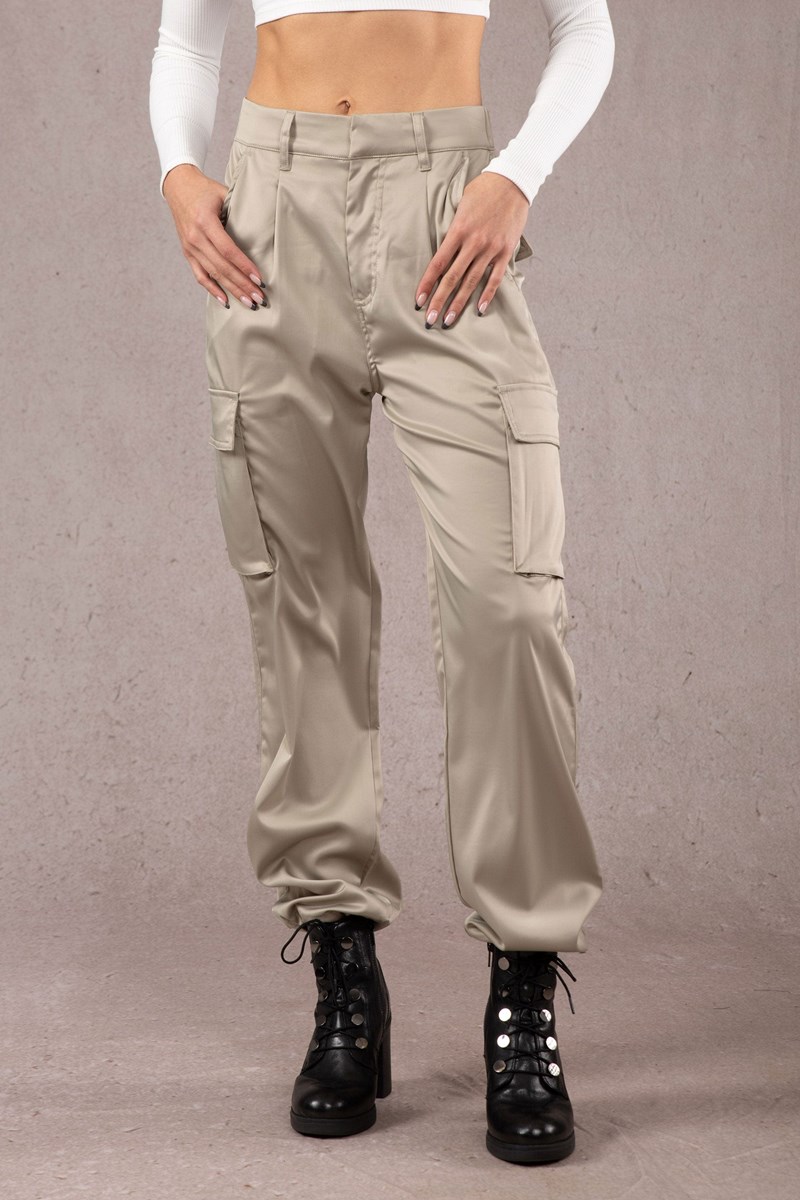 YoungLA W217 Gloria Satin Cargo Grün | 91570-TBDM
